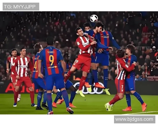 西甲焦点战巴萨与马竞激战成平红牌争议引发全场热议