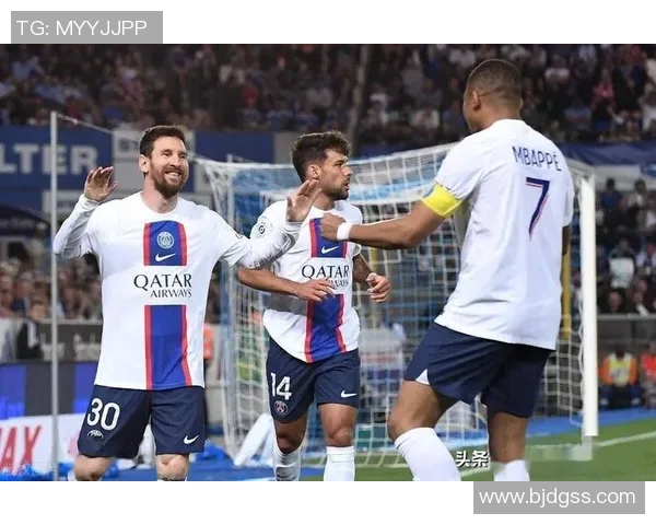 欧冠大战巴萨狂胜尤文红牌事件引发全场热议与转会传闻