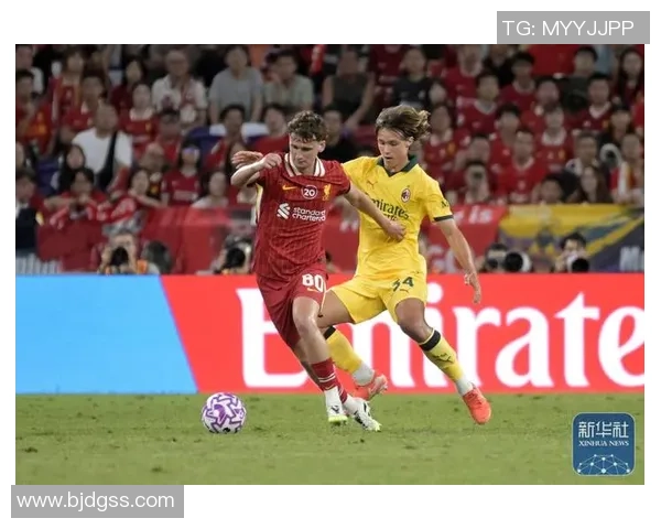 世界杯精彩对决AC米兰与拜仁战成平局绝杀瞬间引发全场欢呼